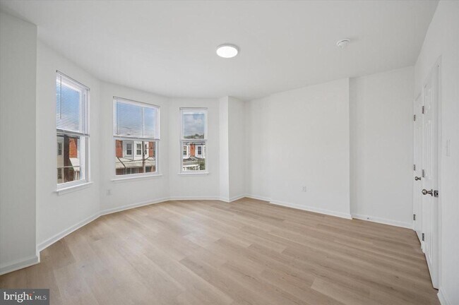 Building Photo - 142 N 53rd St