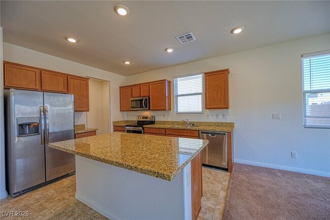 Building Photo - 3863 Summit Ave