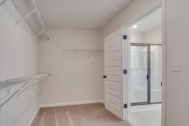 Building Photo - 528 Fermoy Ln