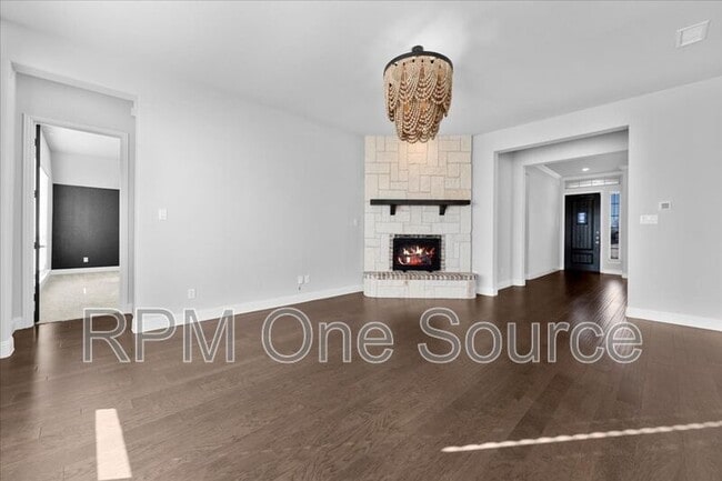 Building Photo - 6320 Starr Dr.