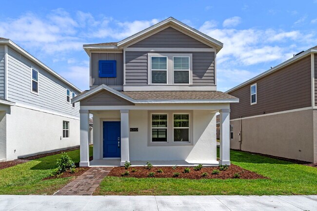 Building Photo - Modern Open-Concept Home with Designer Finishes and Community Amenities.
