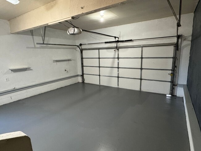 Building Photo - 24502 Lake Dr