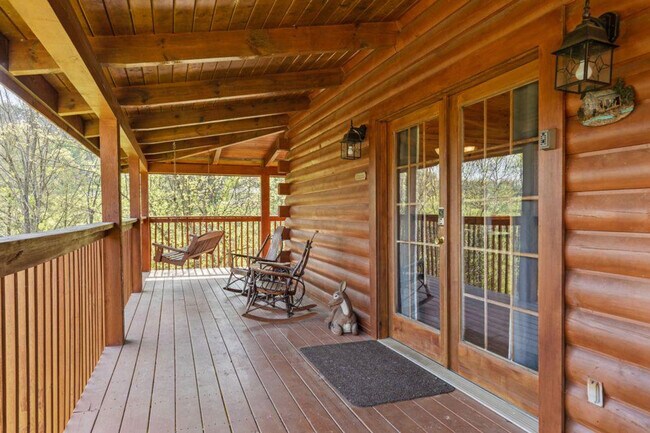 Building Photo - 1844 Trout Way