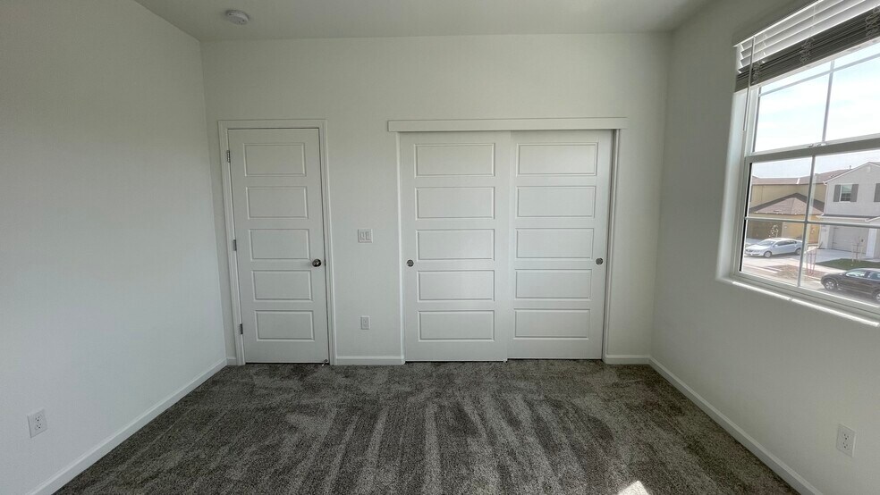 Building Photo - 8851 Boes Way