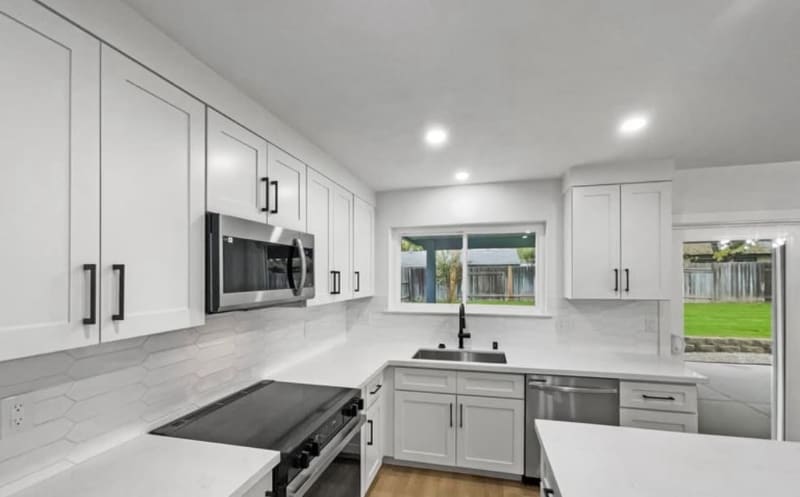 Building Photo - 7948 Summerplace Dr