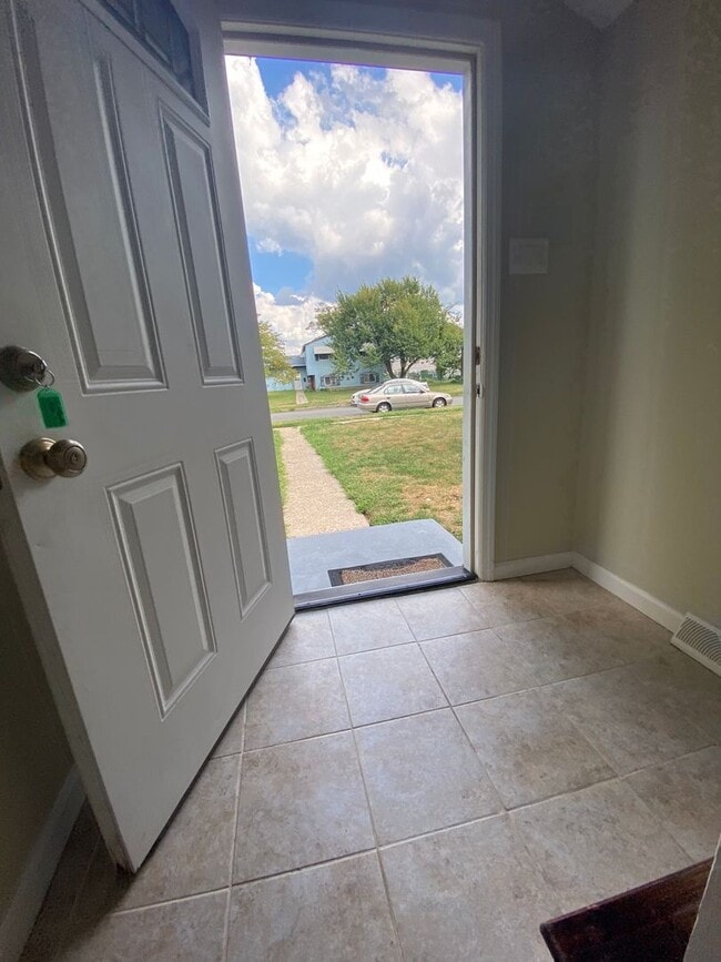 Building Photo - 241 Lafayette Ave