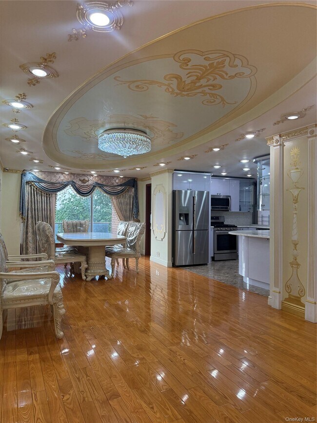 Building Photo - 61-20 Grand Central Pkwy