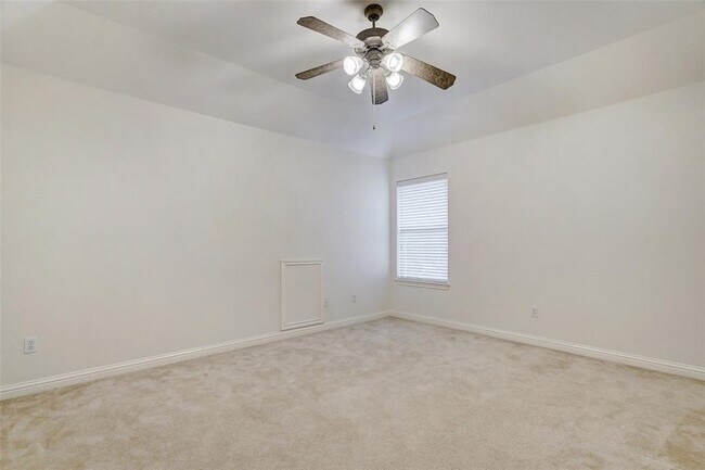 Building Photo - 3129 Goldenoak Cir