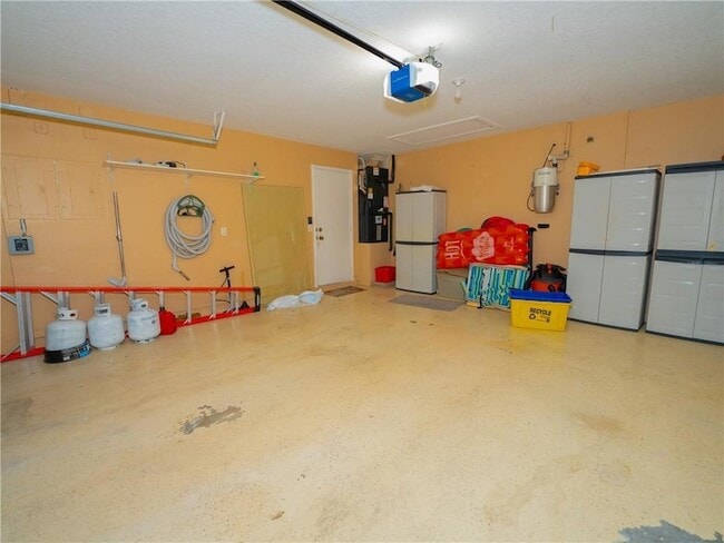 Building Photo - 20107 Ocean Key Dr