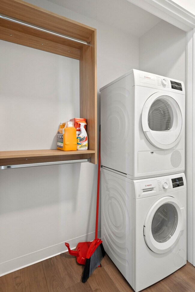 Building Photo - 1000 S Michigan Ave