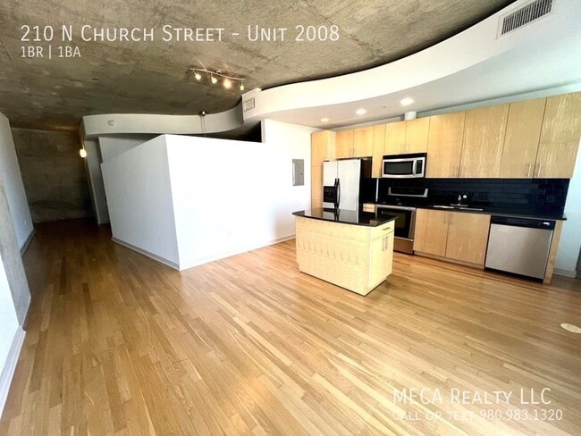 Building Photo - 210 N Church St