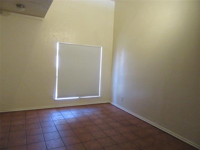 Building Photo - 8404 Forest Ln