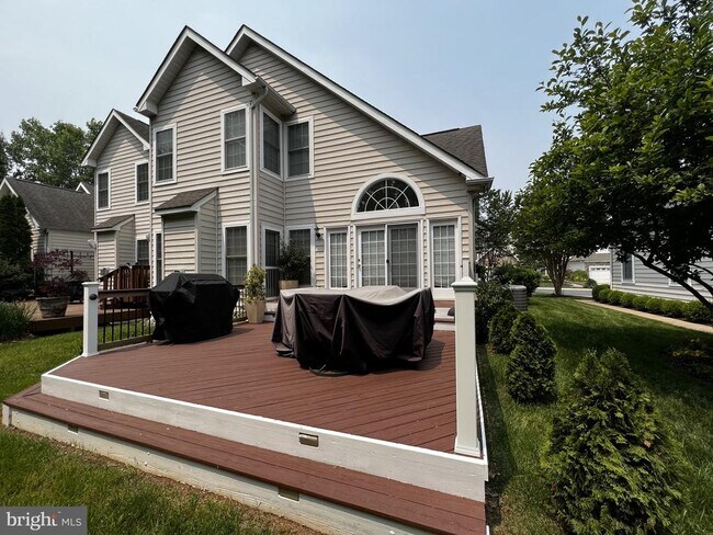 Building Photo - 25622 Creek Run Terrace