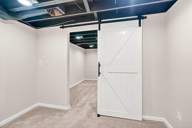 Building Photo - 2699 Pontiac St