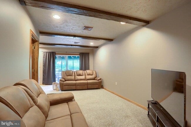 Building Photo - 125 Pebble Beach Dr