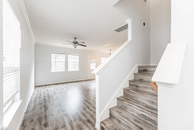 Building Photo - 24662 Folkstone Cir