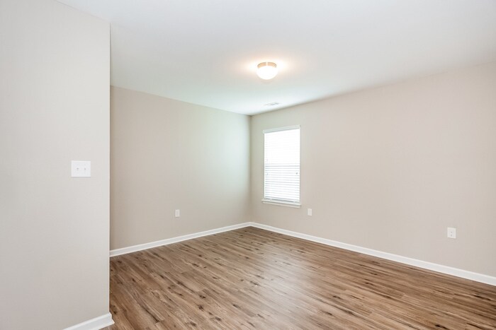 Building Photo - 1800 Windy Willow Ln