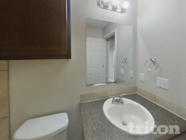 Building Photo - 1027 Trail Driver Cove