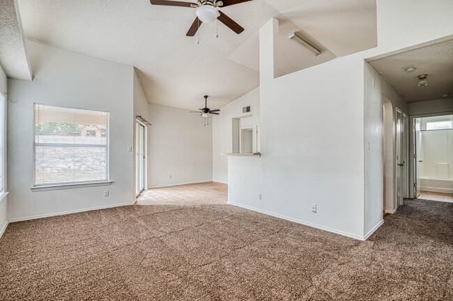 Building Photo - 12412 Tierra Marta Ct
