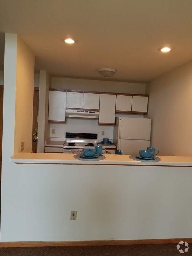 Building Photo - Affordable one bedroom on the Northside av...