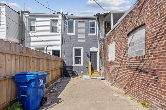Building Photo - 531 N Belnord Ave