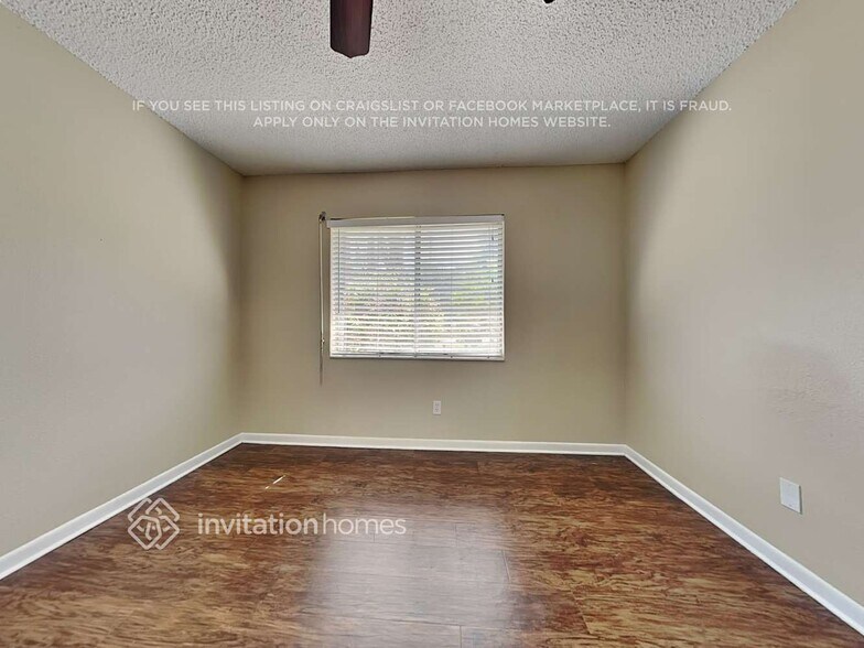 Building Photo - 6033 99th Ct N