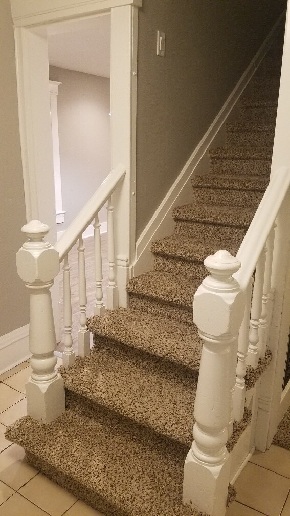 Stairs - 312 SW Pleasant St