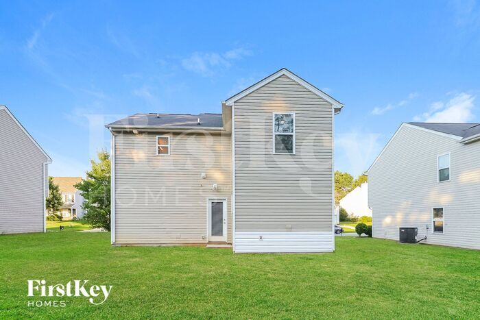 Building Photo - 7429 Hidden Creek Dr