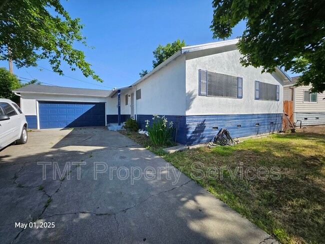 Building Photo - 1830 Nightingale Ave