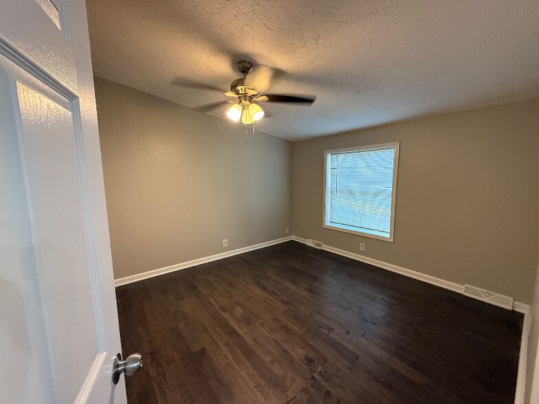 Building Photo - 1948 Brian Kelley Ln