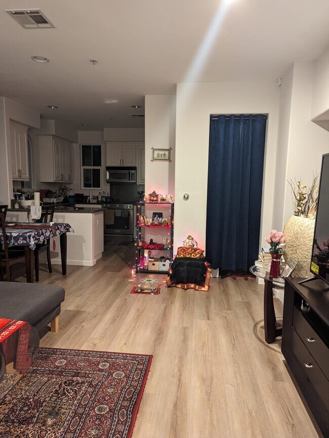 Building Photo - 135 Parc Place Dr