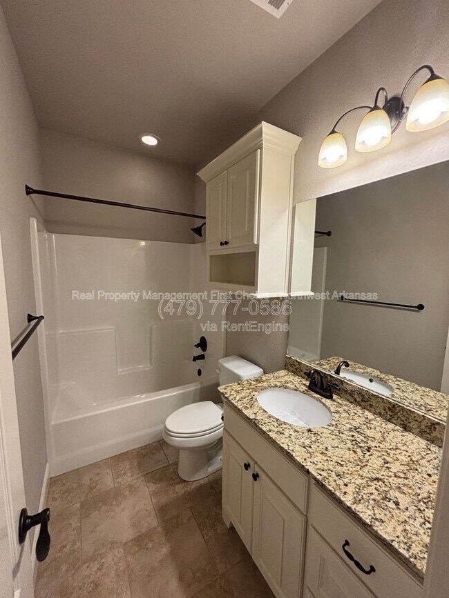 Building Photo - 1919 Sicily Ave