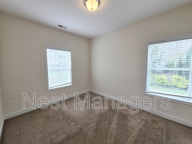 Building Photo - 173 Weston Woods St