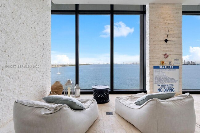 Building Photo - 3131 NE 7th Ave