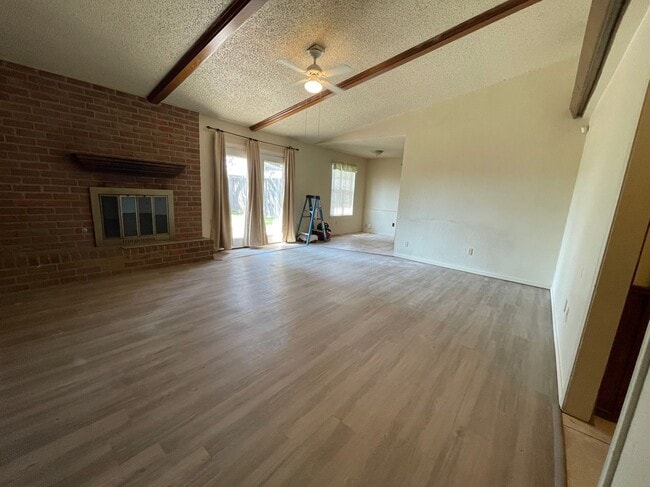 Building Photo - 3/2/2 in Frenship ISD