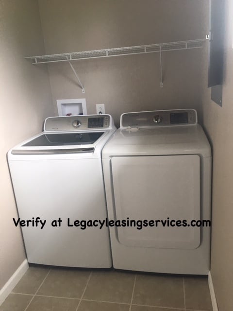 Building Photo - Remodeled 4/2 Home-Lawncare Included