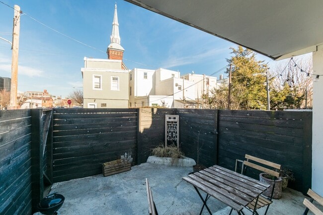 Building Photo - Charming Olde Richmond Home