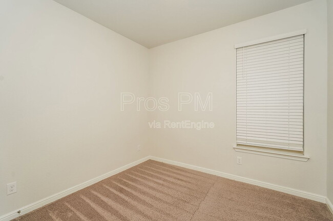 Building Photo - 1016 Napier Way