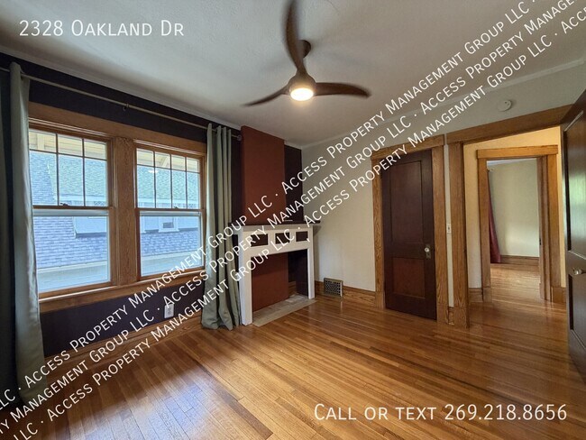 Building Photo - 2328 Oakland Dr
