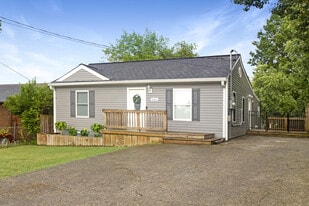 Building Photo - 666 Annex Ave