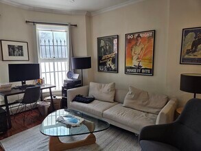 Building Photo - 107 Chandler St