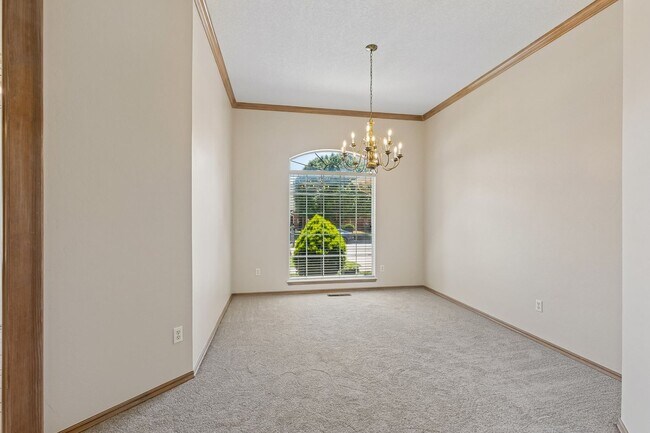Building Photo - 2725 Blue Quail Pass