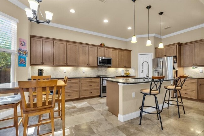 Building Photo - 7918 SW 90th Dr