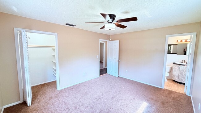 Building Photo - Beautifully Renovated 3-Bedroom Home with Upgrades in Deltona Lakes!!!