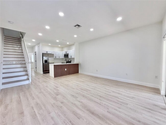 Building Photo - 4412 Woodland Cir