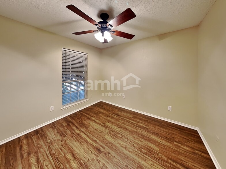 Building Photo - 307 Marshall Creek Rd