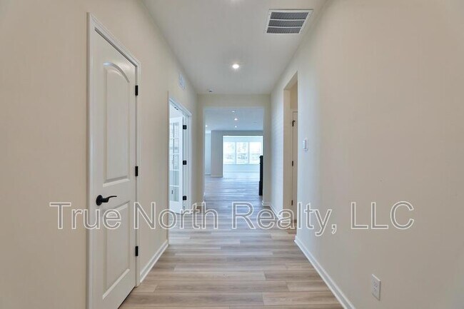Building Photo - 1693 Zucchina Dr