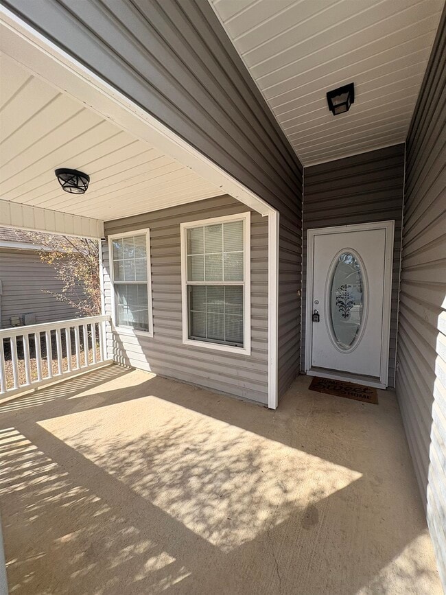 Building Photo - 3256 Addison Ln