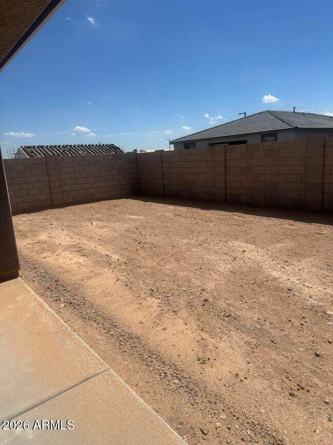 Building Photo - 18245 Avenida del Sol W
