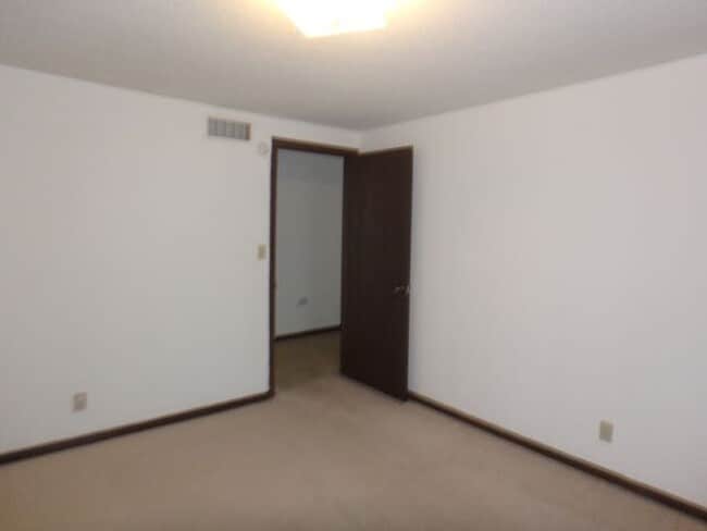 Building Photo - Nice 3 Bed 1.5 Bath Duplex SW Columbia!